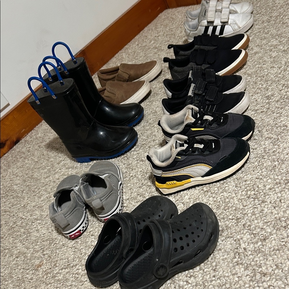 Toddler sneaker / shoe bundle
